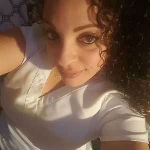 Meet your Posher, Denise